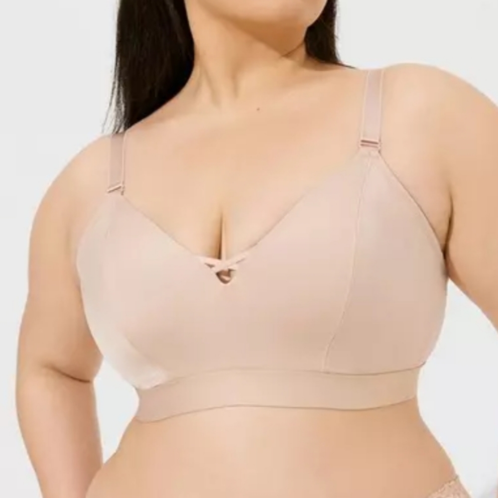 Torrid Buxy Bralette In Rose Dust Women's Size 6 D / DD
